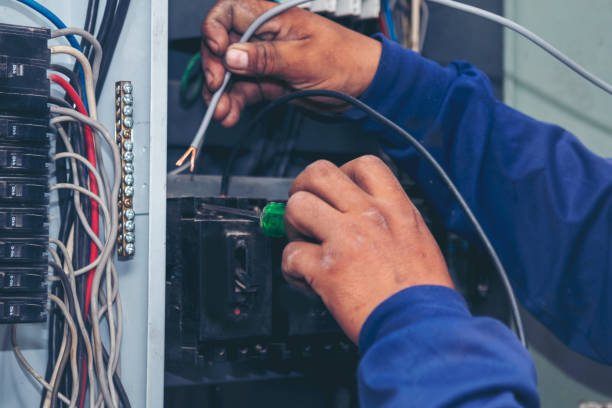 Best Local Electrician Companies  in Lilburn, GA
